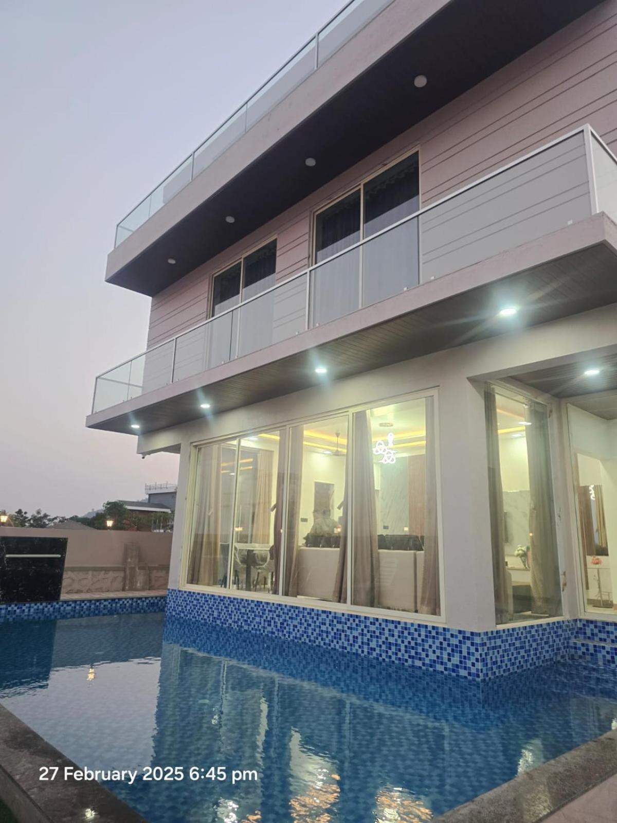 Discovery Bungalow Лонавла Екстер'єр фото